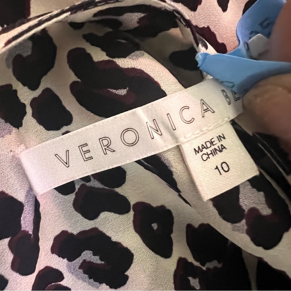 Veronica Beard | 100% silk Harmony Animal-Print Pintucked Blouse, Size 10 EUC​ - Picture 11 of 11
